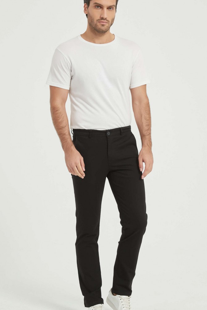 Pantalon chino coupe ajustée