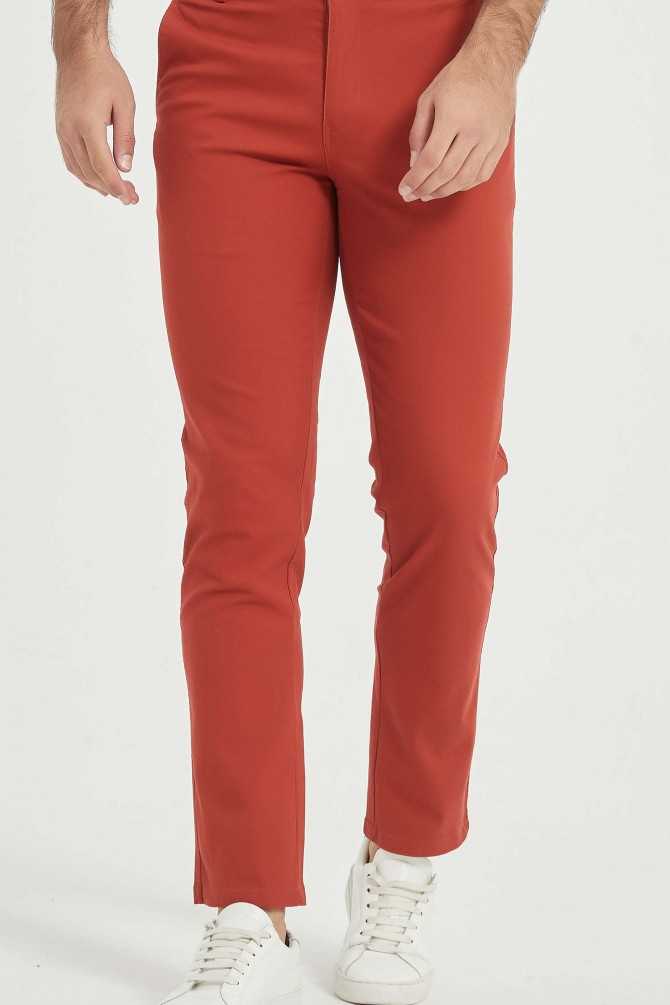 Pantalon chino coupe ajustée