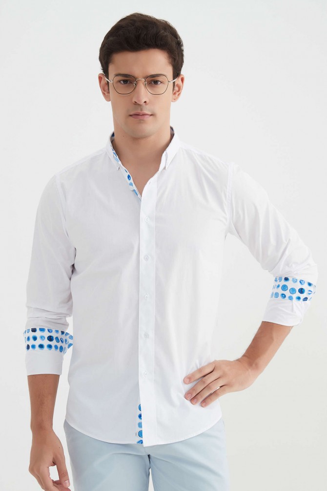 Chemise "PREMIUM" stretch uni coupe ajustée a col motif