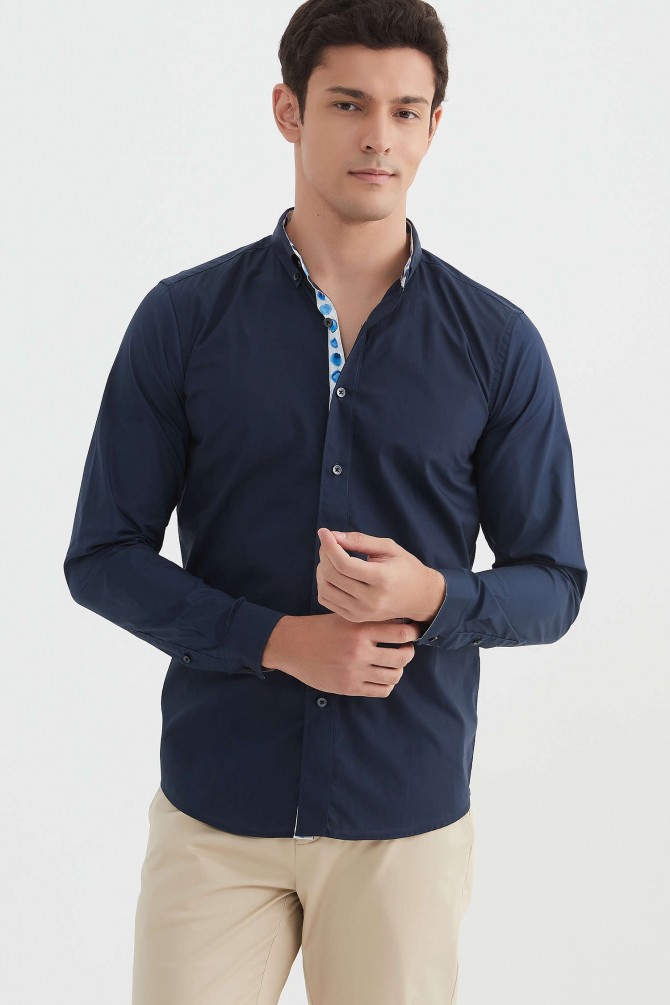 Chemise "PREMIUM" stretch uni coupe ajustée a col motif