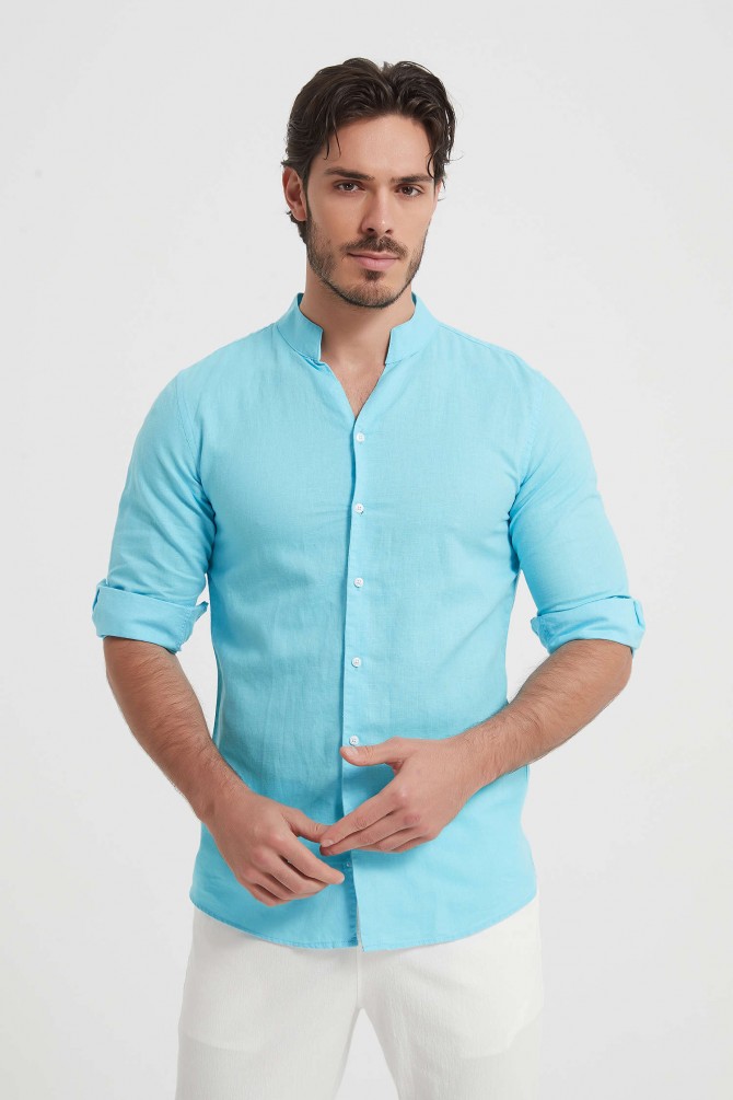 Chemise col châle en lin coupe ajustée