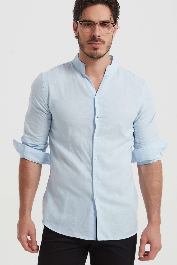 Chemise col châle en lin coupe ajustée