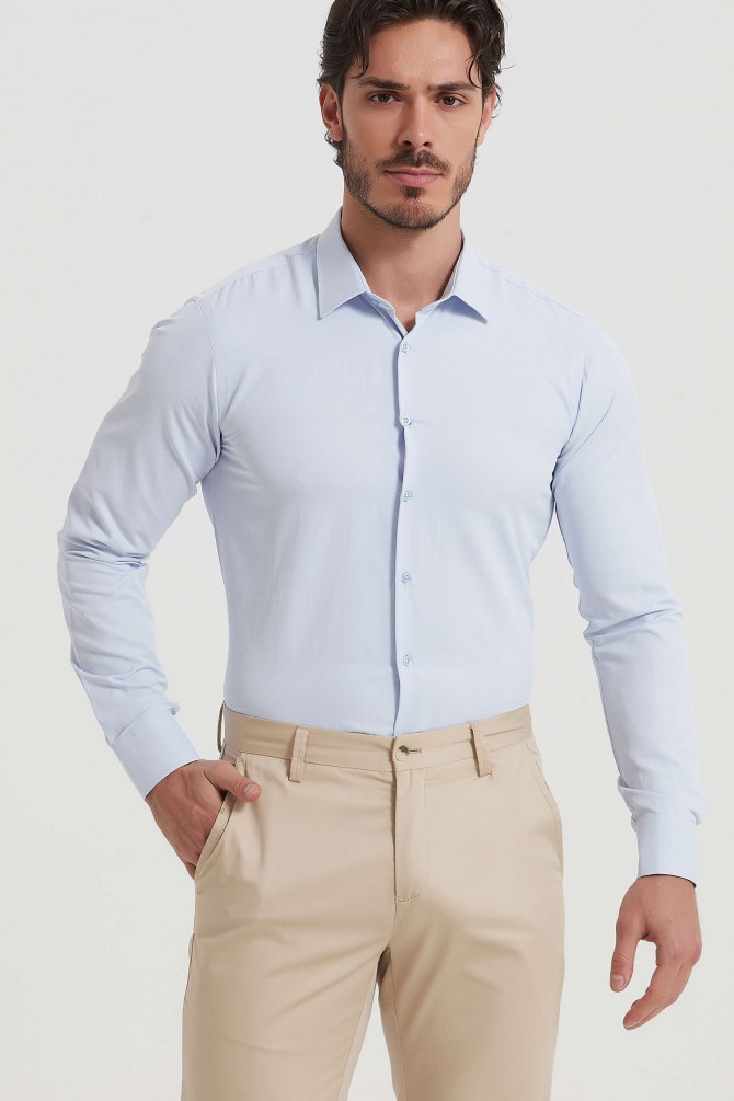 Chemise unie coupe droite effet satiné