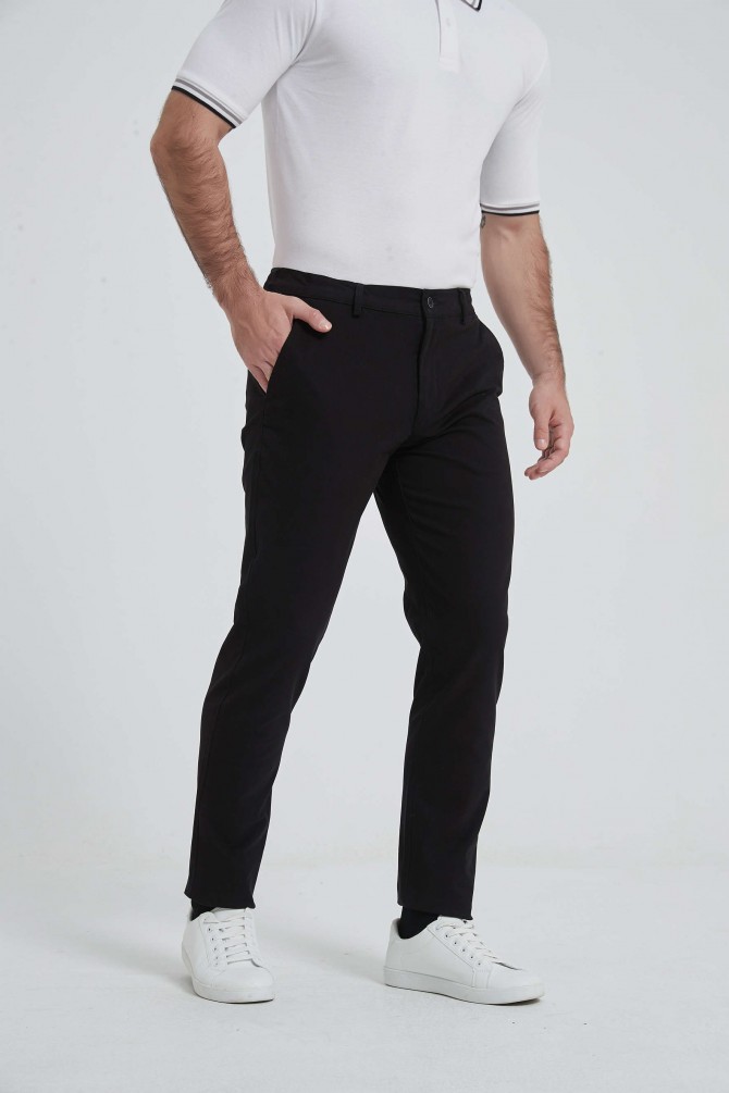 Pantalon chino coupe ajustée